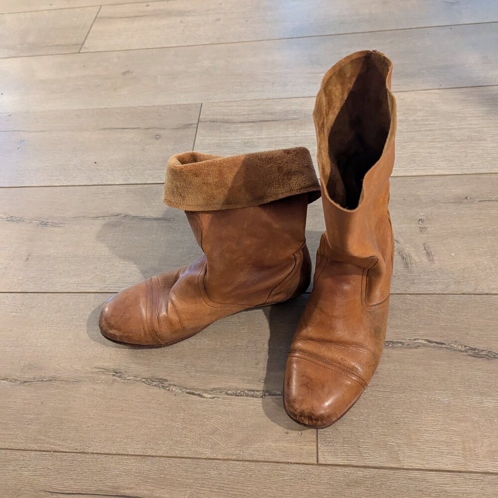 Esquivel boots